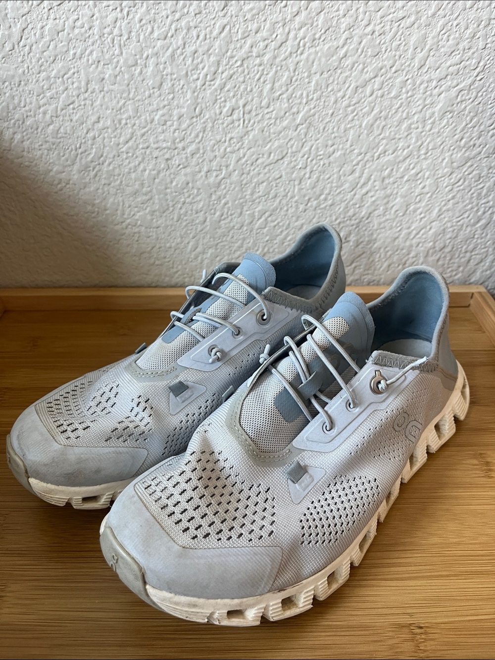 Women's Light Gray Athletic Knit Sneakers - Lightweight Support
